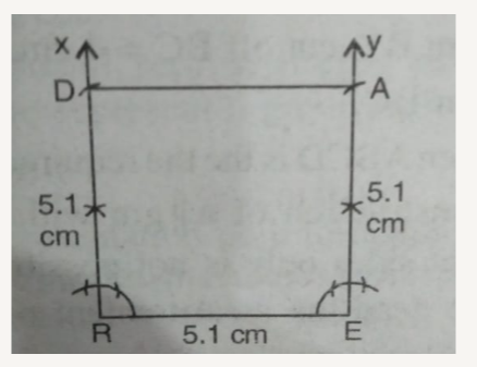 A rhombus whose diagonals are 5.2 cm and 6.4 cm along. .